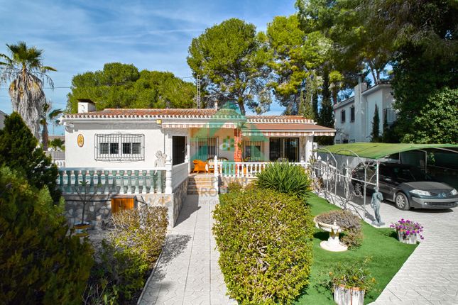 Thumbnail Villa for sale in Calle Tilo 4, Pinar De Campoverde, Alicante, Valencia, Spain
