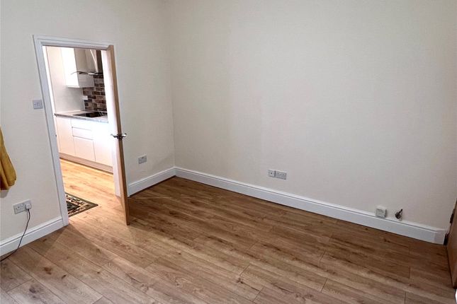 End terrace house to rent in Henley Street, Lincoln