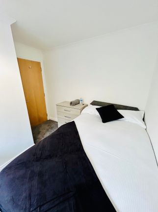 A Spacious And Inviting Double Bedroom, Perfect Fo...