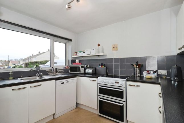 28, Madison Close, Bristol photo 5