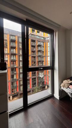 31 Madeira Tower, 30 Ponton Rd, Londlon photo 5