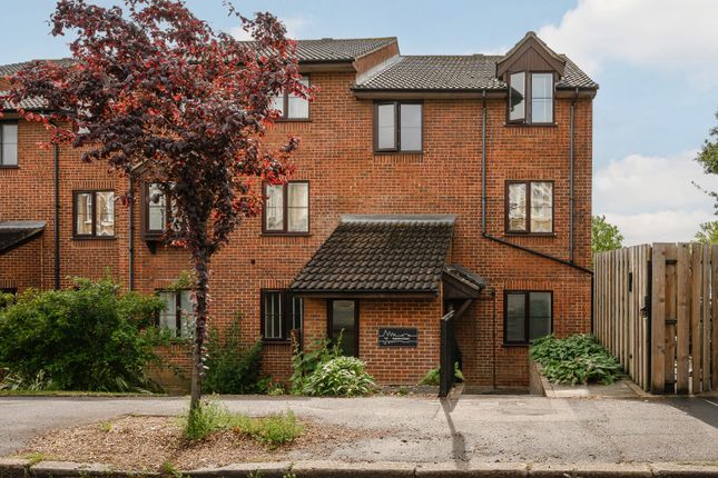 Jasmine Court, 102 Alexandra Road, Wimbledon SW19, 1 bedroom flat for ...