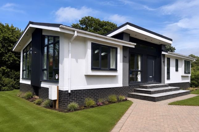 2-bed caravan on 7, Royal Wight Estate, Burnt House Lane, Newport, £248,000