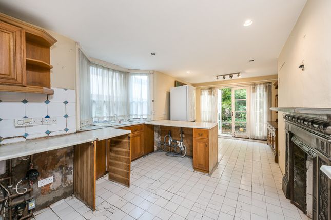 70, Elms Crescent, London photo 4
