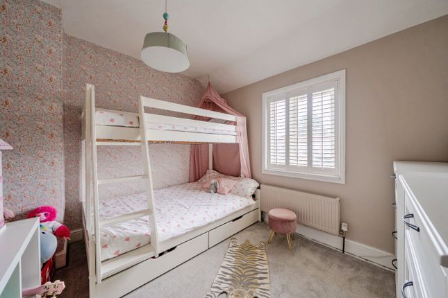 Wendover Road, London photo 5