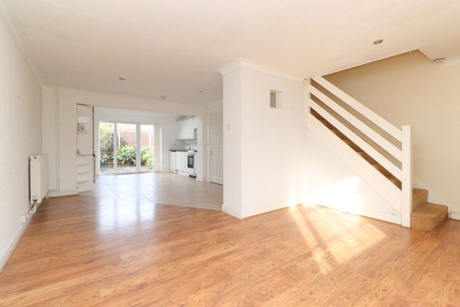 38, Copperhurst Walk, Kent photo 2