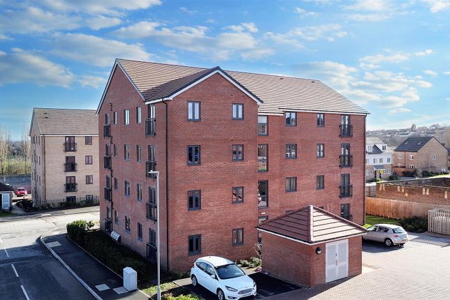 Thumbnail Flat for sale in Weightman Avenue, Gedling, Nottingam