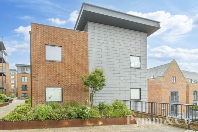 Thumbnail Flat for sale in Wharf House, Norwich