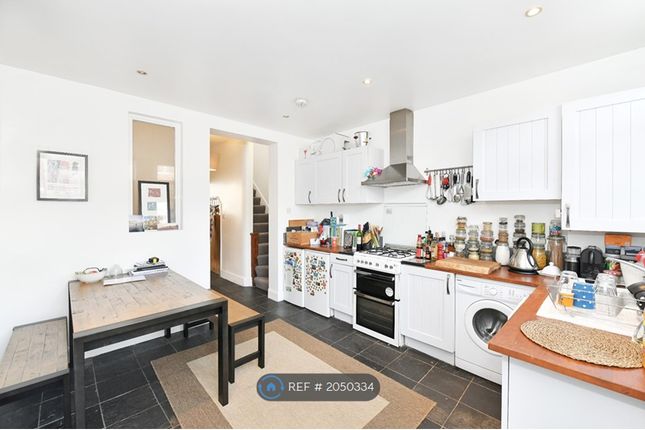 Thumbnail Terraced house to rent in Beechwood Road, London