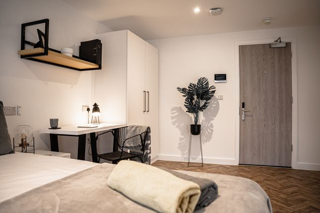 1-bed flat on Flat 107, 168, Bridge Street West, Birmingham, £850/mo