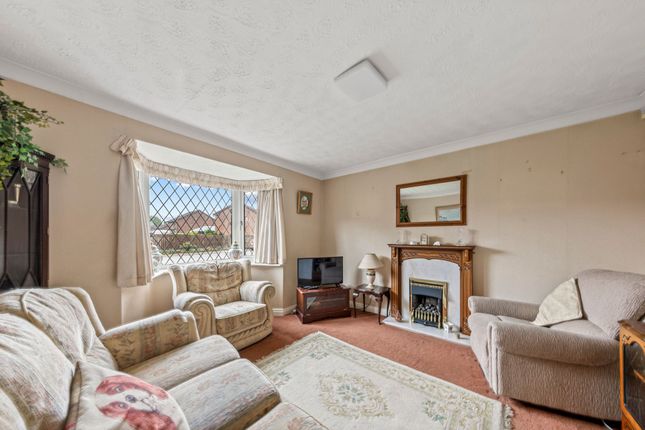 62 Castle Green, Warrington photo 2