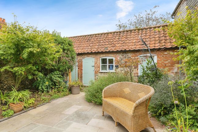 Kingsley Cottage, 14, The Fairland, Norwich photo 4