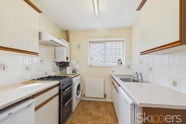 8 Beaufort Avenue, Ramsgate photo 2