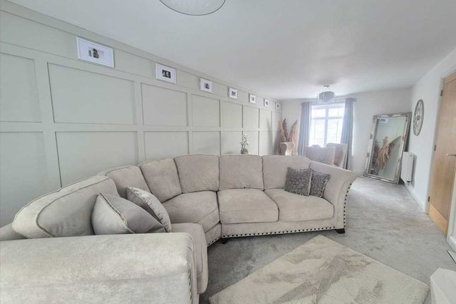 Thumbnail Detached house for sale in Highfields, Porth