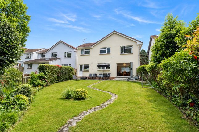 30 Trinity Gardens, Ilfracombe Devon photo 2