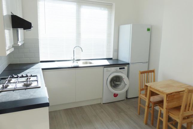 134D, Sunningfields Road, Hendon photo 3