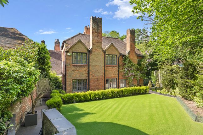 3-bed semi-detached on The End Cottage, 23, Green Lane, Surrey, £895,000