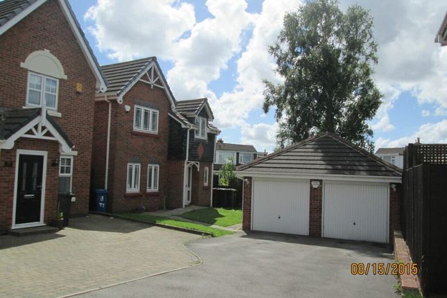 Detached house to rent in Kirkwood Close, Aspull, Wigan