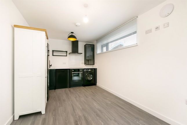 Flat 1, 15-21, Bartley Street, Bristol photo 2
