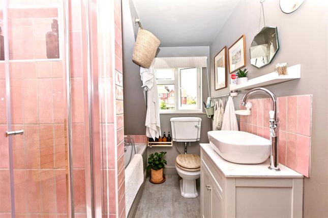 Flat 4, 87, Enys Road, Eastbourne photo 4