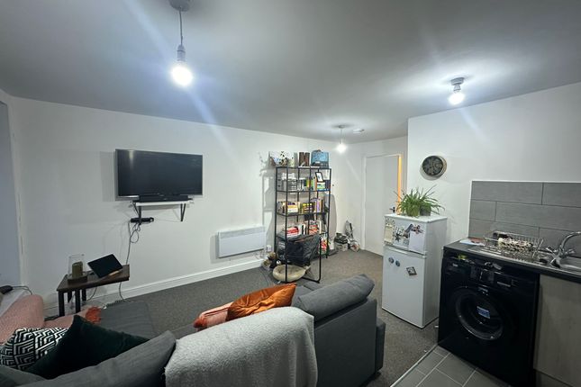 Flat 1, Washington Buildings, Station Street, Porth photo 4