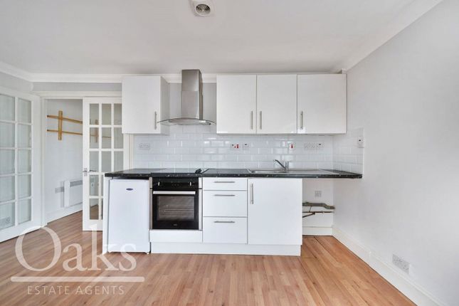 Flat 4, 1, Cresswell Road, London photo 2