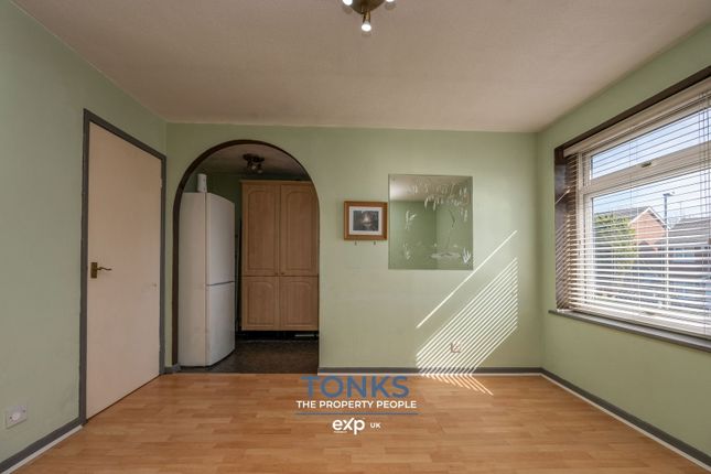 34, Bisell Way, Brierley Hill photo 4