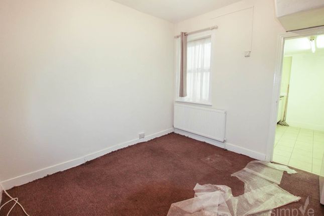 Clarence Street, Southall Middlesex photo 5
