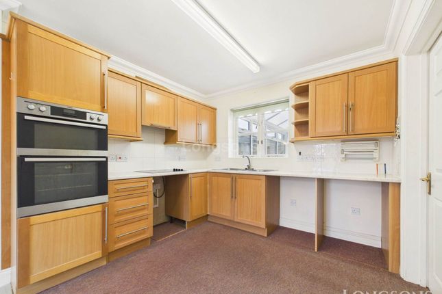 6, Springfield Way, Norwich photo 2
