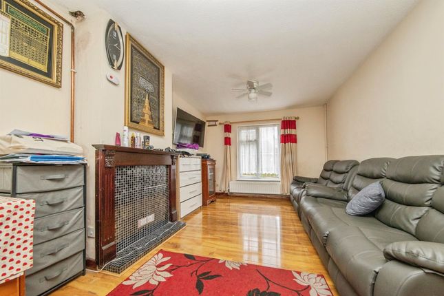 18, Alderman Road, Ipswich photo 2