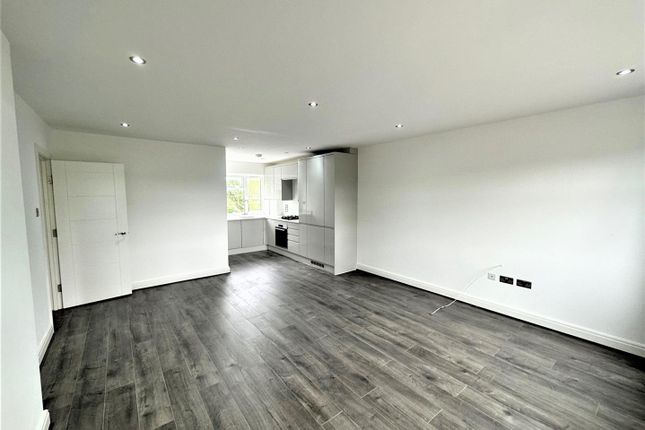 Flat 3 Villa May, Lakeswood Road, Petts Wood photo 2