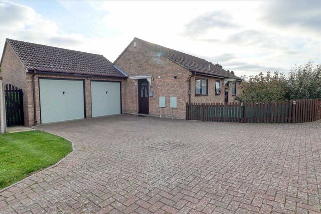 2-bed house on 47, Second Avenue, Weeley, £300,000