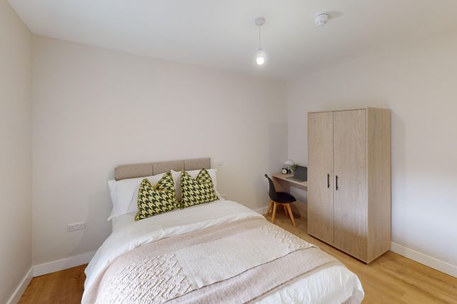 Room 6, 40a Sadler Gate, Derby photo 5
