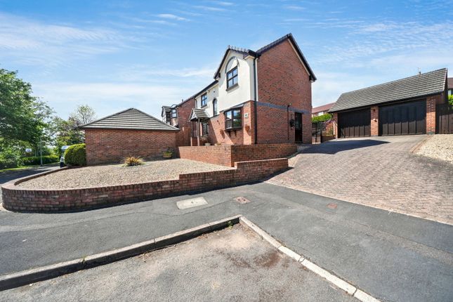 23, Pembroke Drive, Stone photo 4
