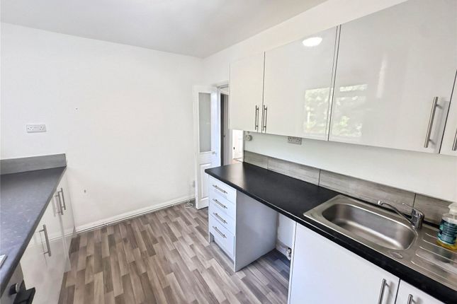 Flat 1, 53, Armthorpe Road, South Yorkshire photo 4