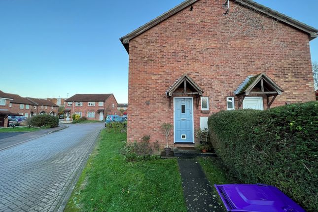 Thumbnail Property to rent in Swift Close, Letchworth Garden City