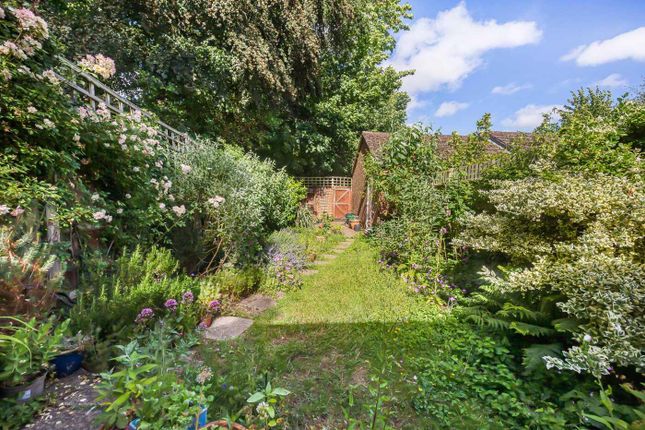 12, Gravett Close, Henley-on-Thames photo 4