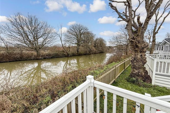 Hampstead Lane Yalding, Maidstone photo 3