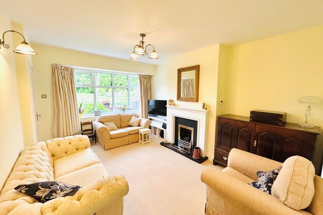 27 Deans Lane, Warrington photo 3