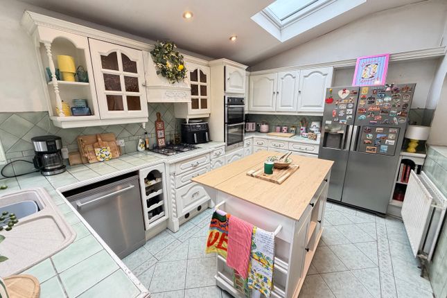 11, Courtfield Road, Ashford photo 2