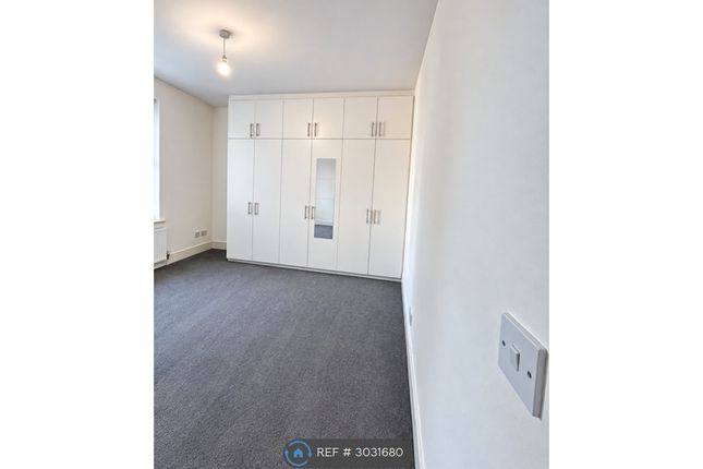 B Whitchurch Lane, Edgware photo 5