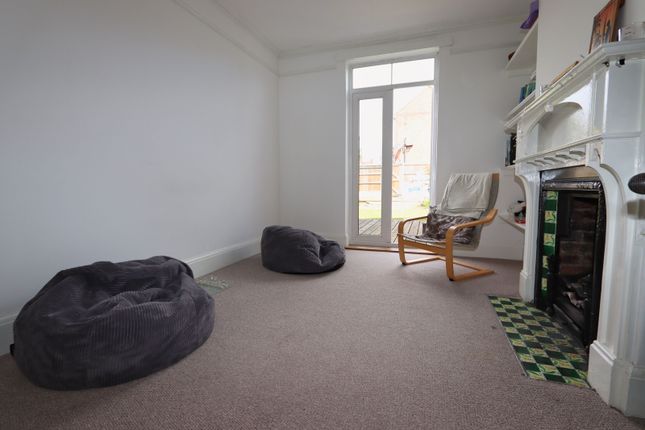 109, Huntingdon Road, Thrapston photo 4