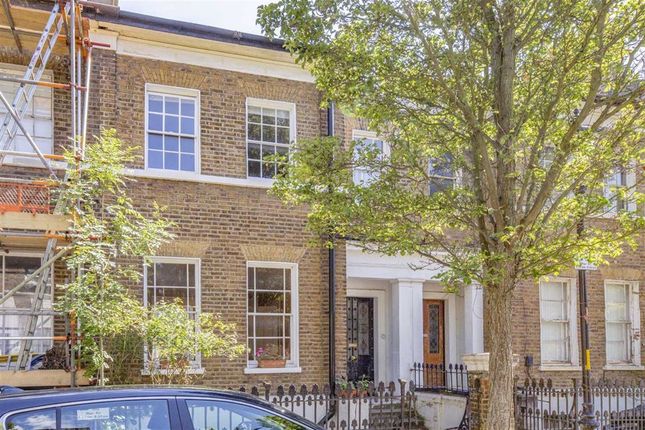 Thumbnail Property for sale in Sutherland Square, London