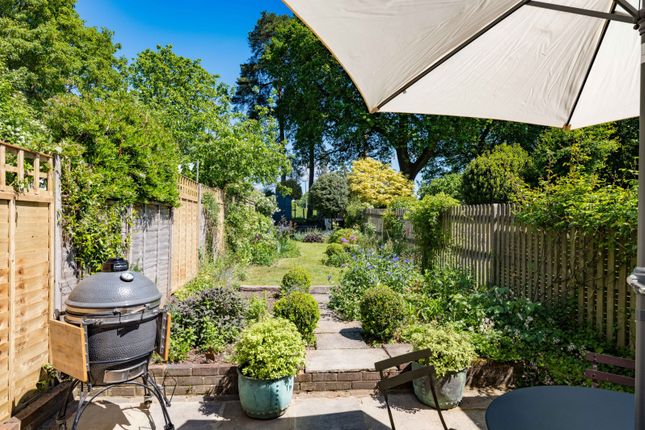 3 Holly Cottages,, Handcross Road, Haywards Heath photo 2