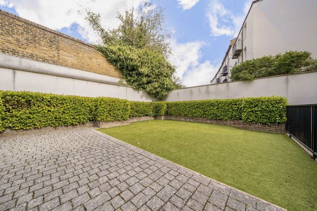 Flat 8, 136, Willesden Lane, London photo 4