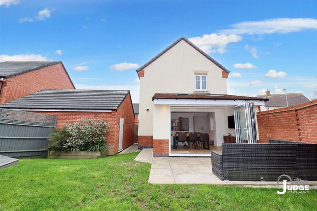 2, Castle Hill Road, Anstey photo 2