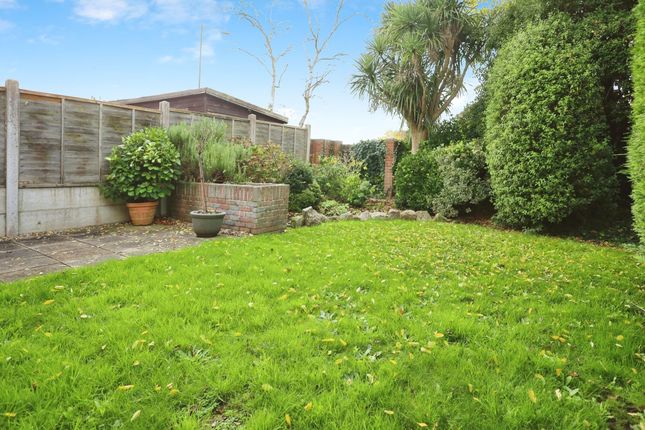 18 Portesham Gardens, Bournemouth photo 5