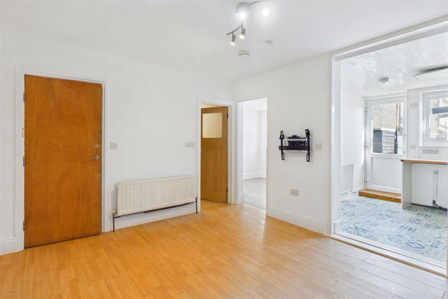 7, Mayfield Road, Newquay photo 4