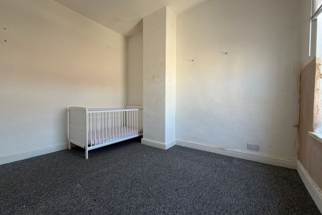 8, Guildford Street, Grimsby photo 5