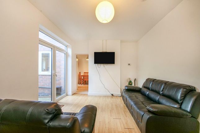 7 Temple Villas, Tang Hall Lane, York photo 3